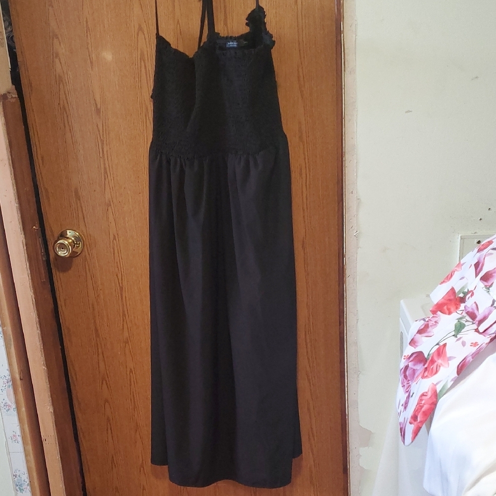 SHEIN Black Smocked Midi Dress